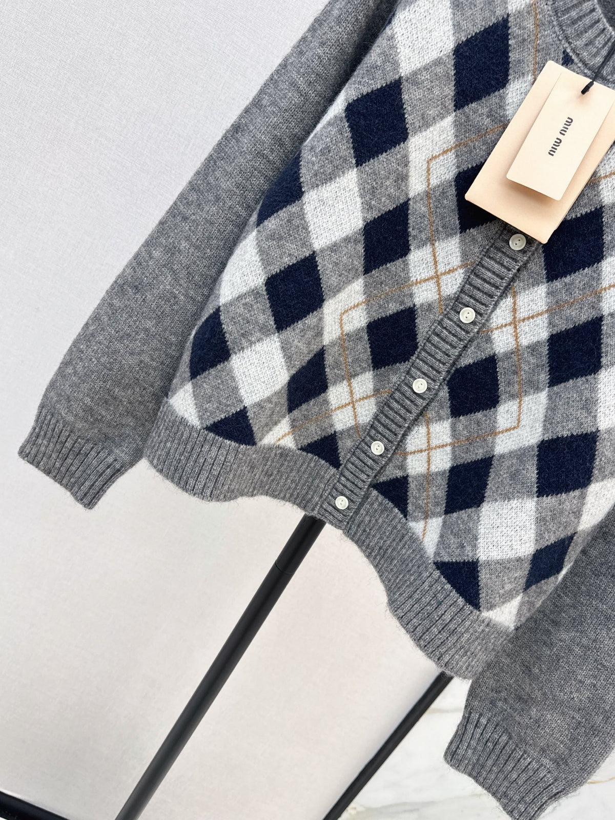 26FW New Quilted Jacquard Crew-Neck Cardigan 🩶