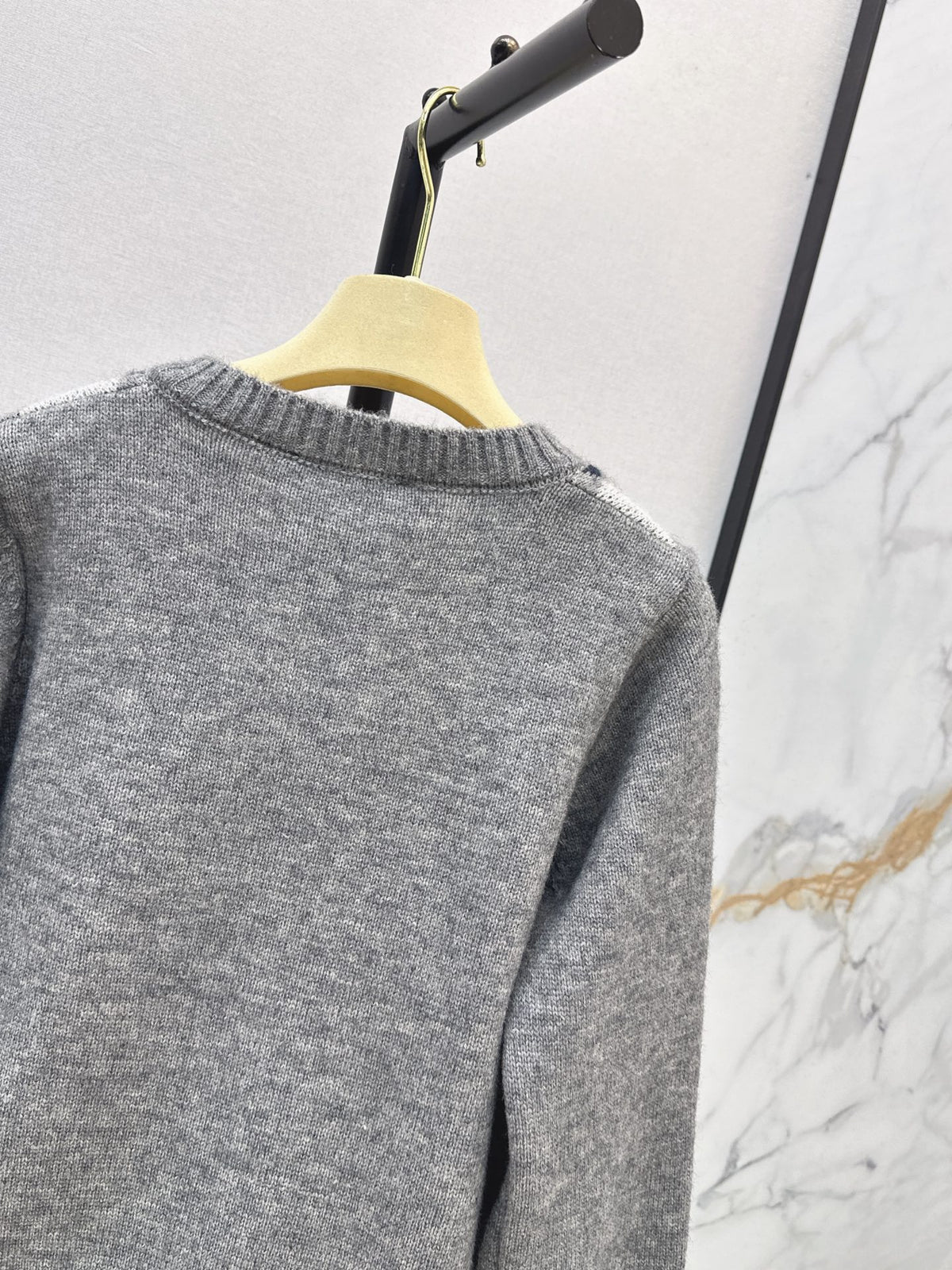 26FW New Quilted Jacquard Crew-Neck Cardigan 🩶