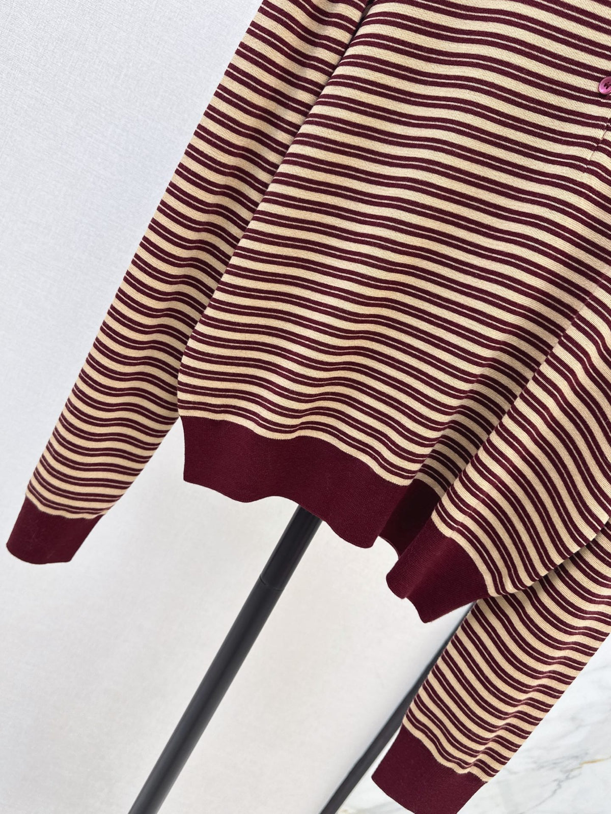 26FW New Color-Block Striped Crew-Neck Knit Top 🖤
