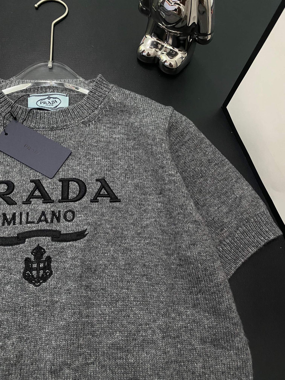 🔥Highest Quality🔥26FW New Letter-Embroidered Short-Sleeve Knit Sweater 🩶