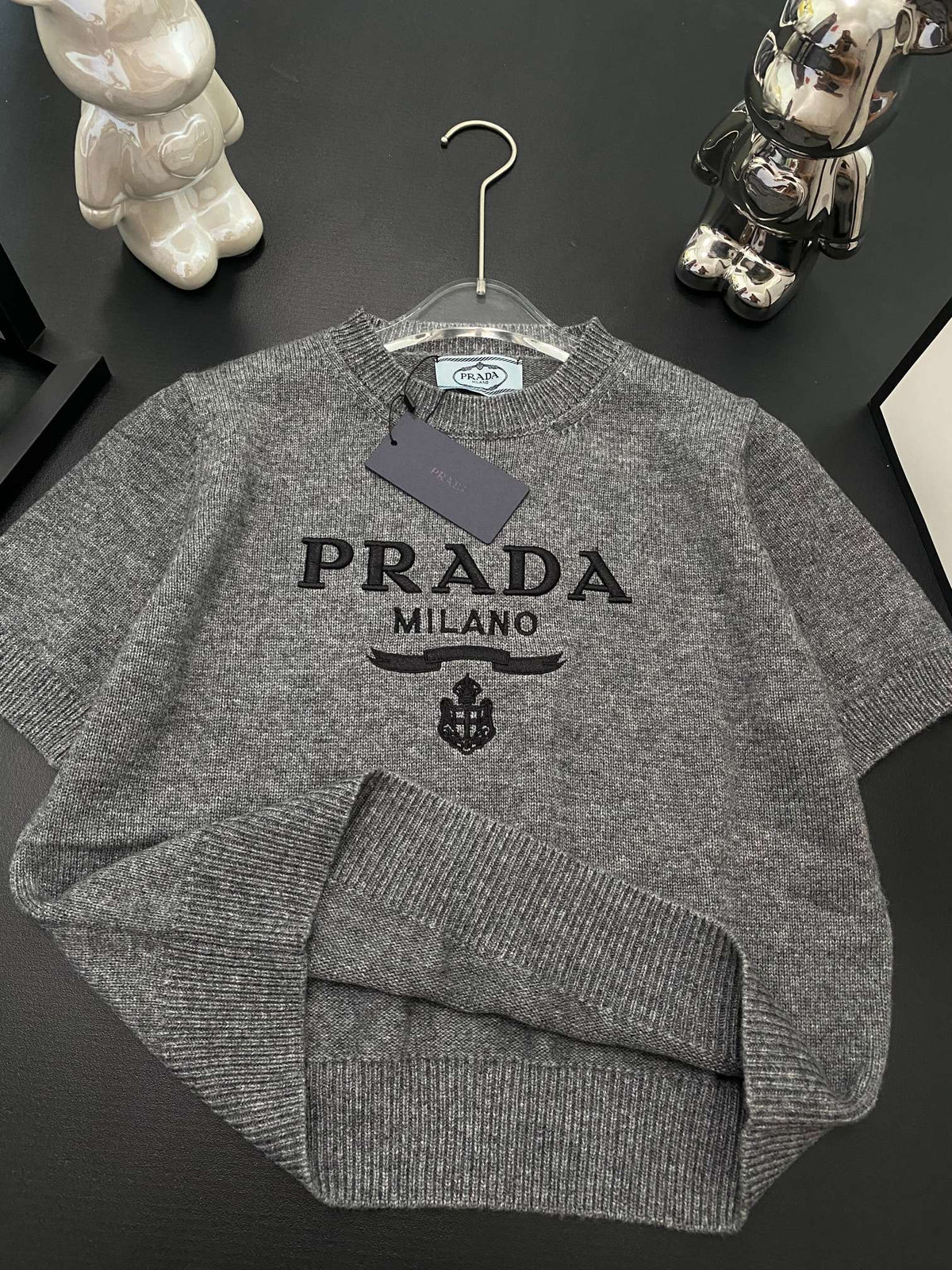🔥Highest Quality🔥26FW New Letter-Embroidered Short-Sleeve Knit Sweater 🩶