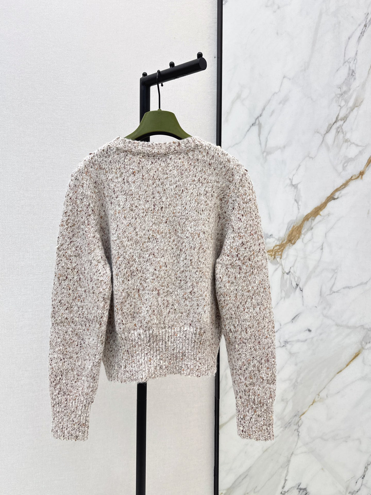 26FW New Sequin-Yarn Crewneck Knit Sweater 🤍💚🤎