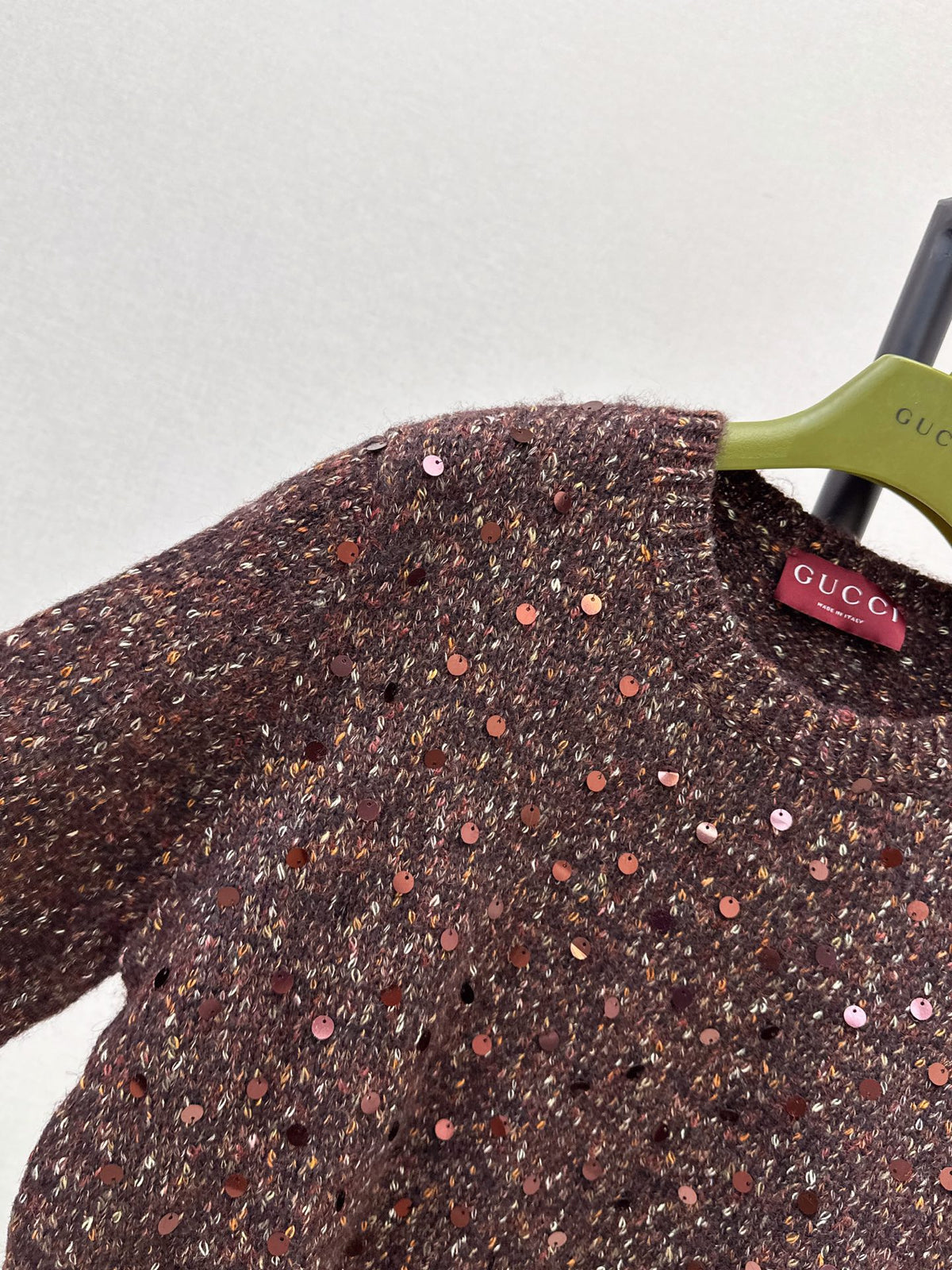 26FW New Sequin-Yarn Crewneck Knit Sweater 🤍💚🤎