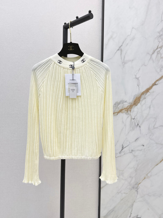 26FW New Embroidered Knit Top 🤍🤎