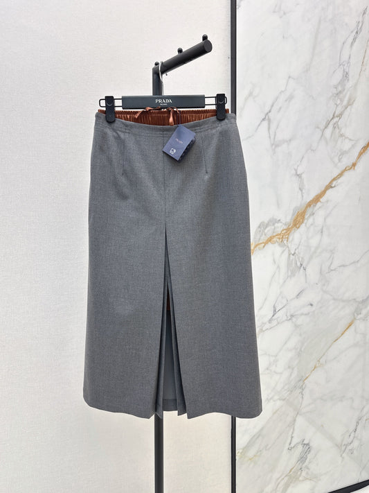 26FW New Two-Piece Set: Color-Block Mid-Length Skirt 🩶