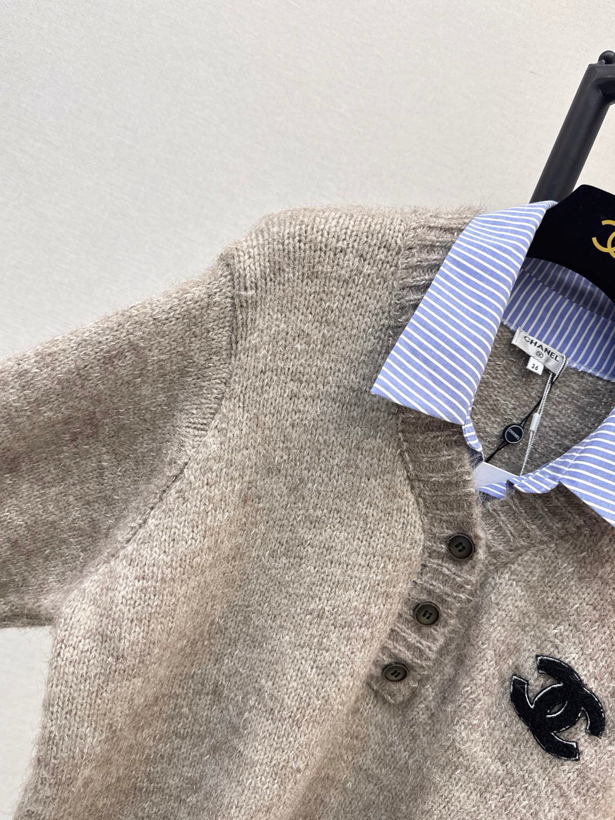 26FW New "Faux-Layered" Design Half-Placket Sweater 🤎🩶