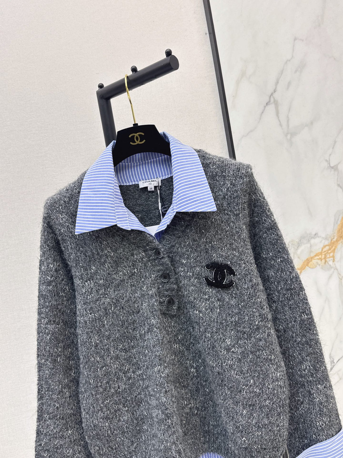 26FW New "Faux-Layered" Design Half-Placket Sweater 🤎🩶