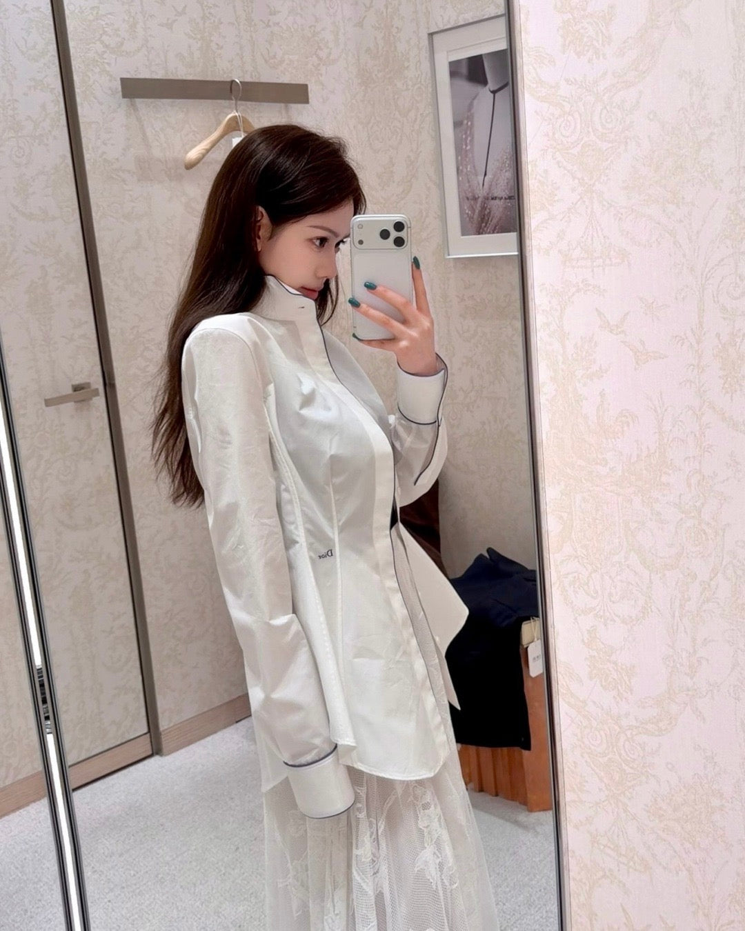 26FW New White Shirt with Contrast-Trim Stand Collar 🤍