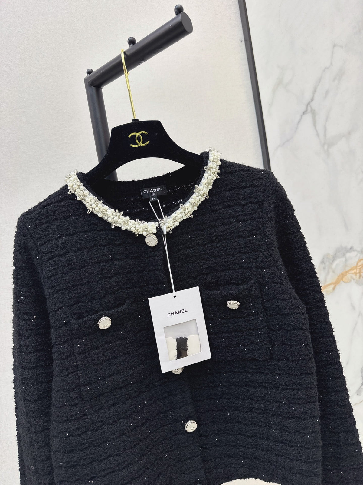 26FW New Hand-Beaded Knit Cardigan 🤍🖤