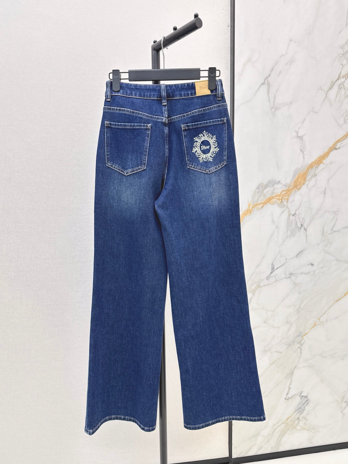 26FW New Embroidered Straight-Leg Jeans 🩵🖤