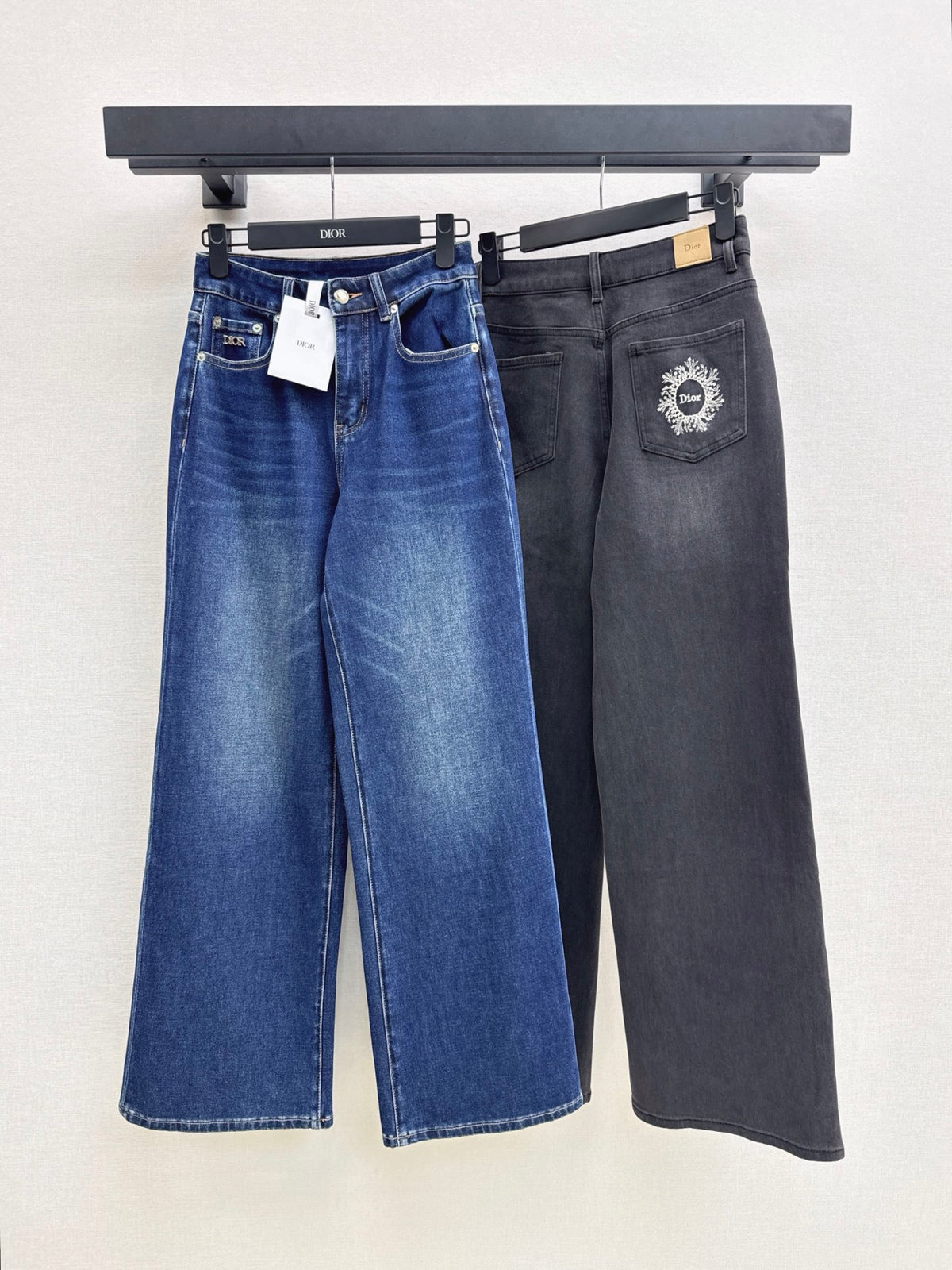 26FW New Embroidered Straight-Leg Jeans 🩵🖤