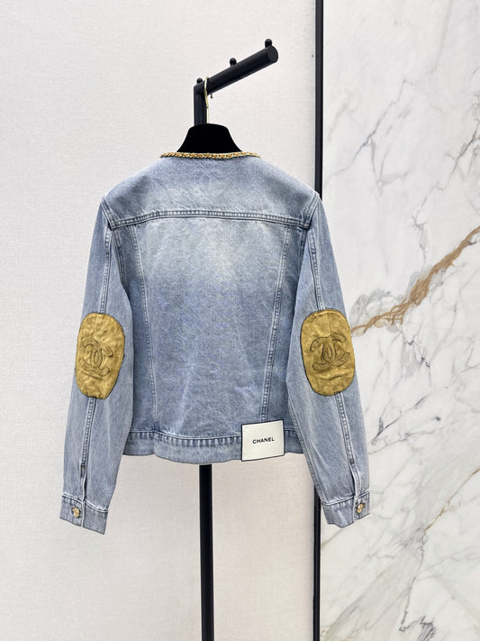 🔥Highest Quality🔥26FW New Crew-Neck Suede-Paneled Jacket with Chain Detail 🩵
