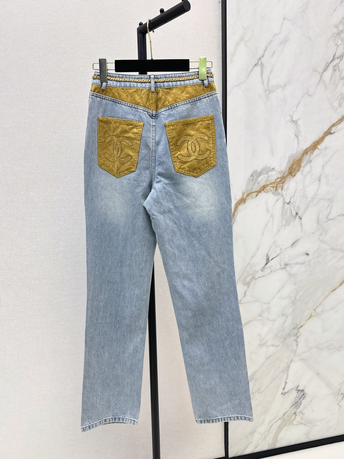 🔥Highest Quality🔥26FW New Suede-Paneled Straight-Leg Jeans 🩵