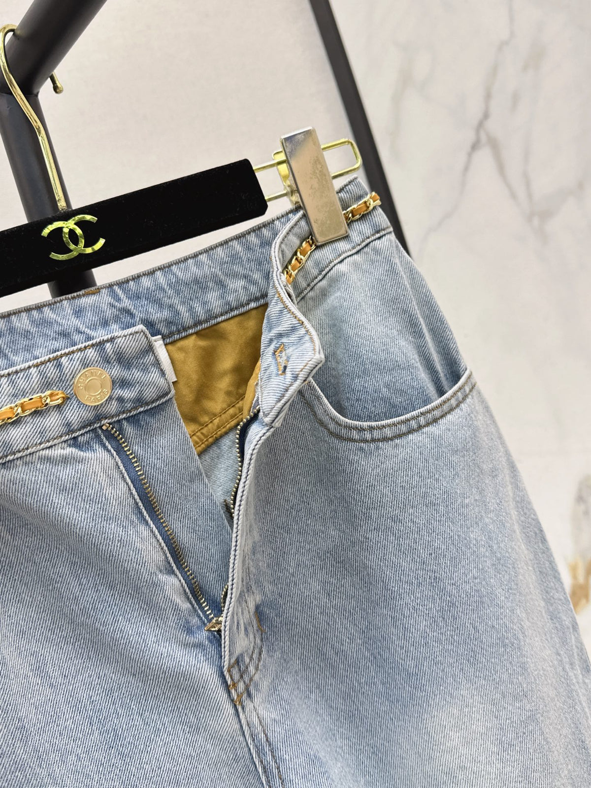🔥Highest Quality🔥26FW New Suede-Paneled Straight-Leg Jeans 🩵