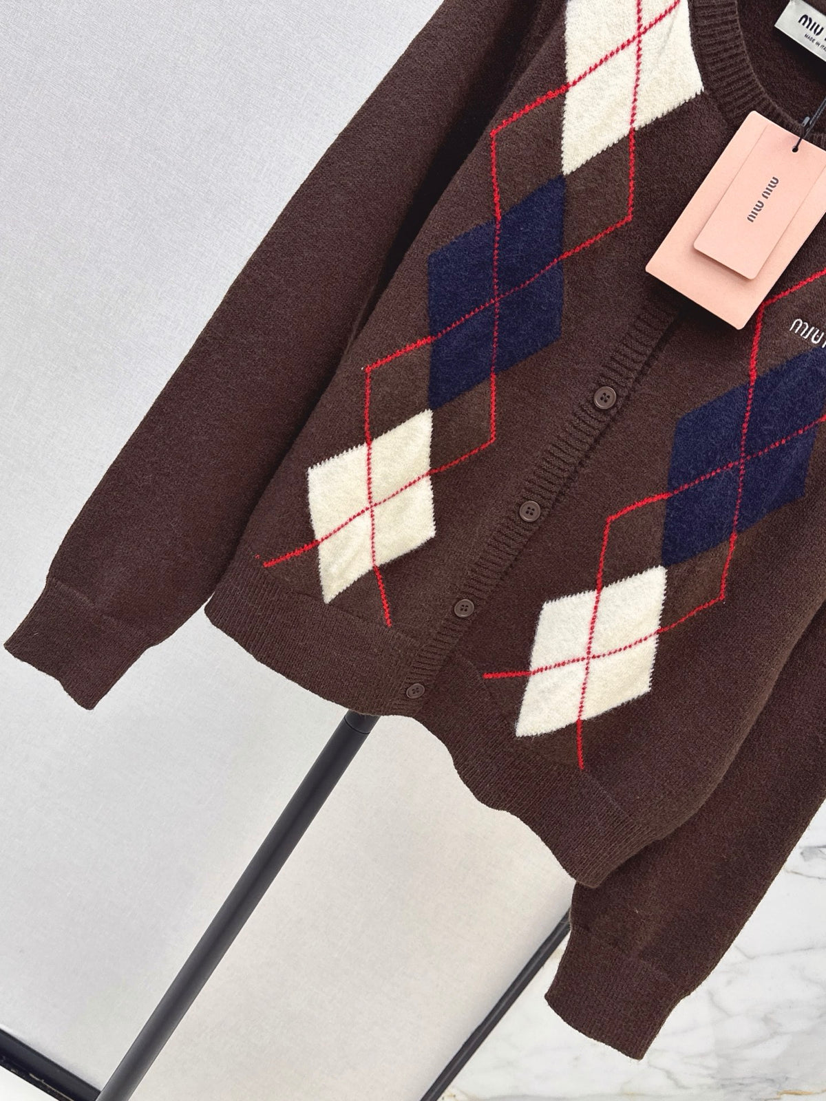 26FW New Quilted-Pattern Crew-Neck Cardigan 🤍🤎🩶💙