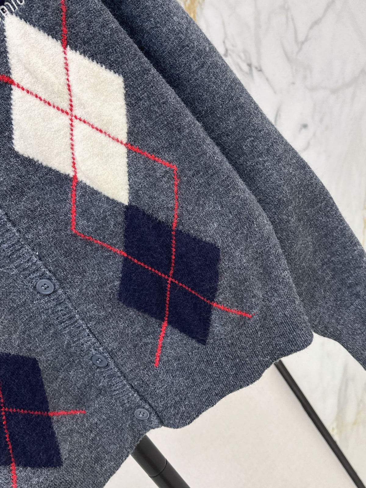 26FW New Quilted-Pattern Crew-Neck Cardigan 🤍🤎🩶💙