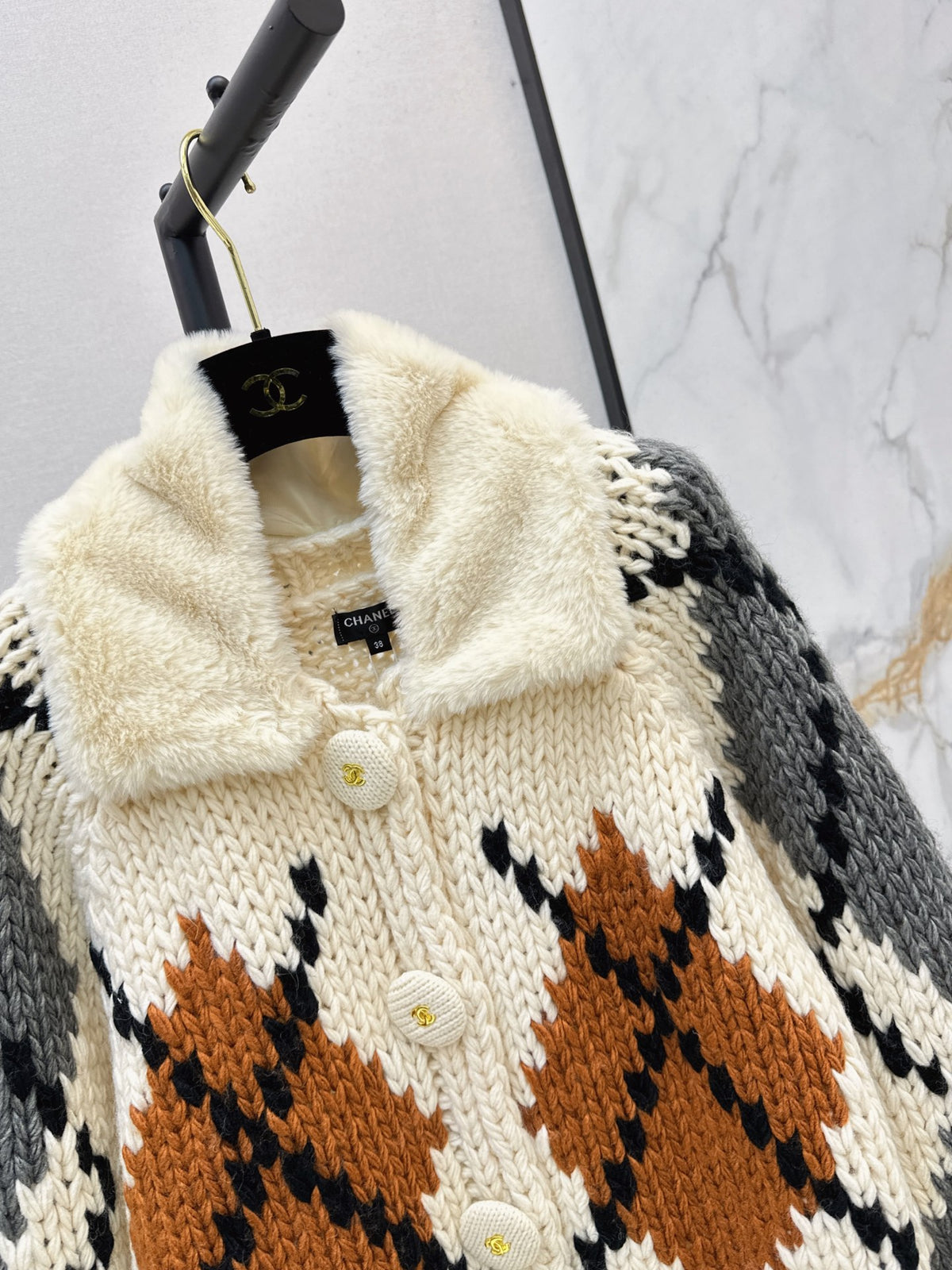 🔥Highest Quality🔥26FW New Quilted-Pattern Jacquard Knit Cardigan with Fold-Over Collar 🤍