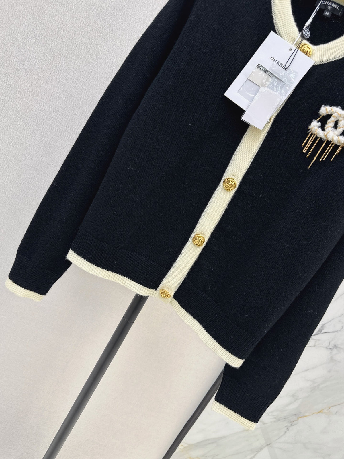 26FW New Black & White Color-Block Crew-Neck Cardigan 🤍🖤