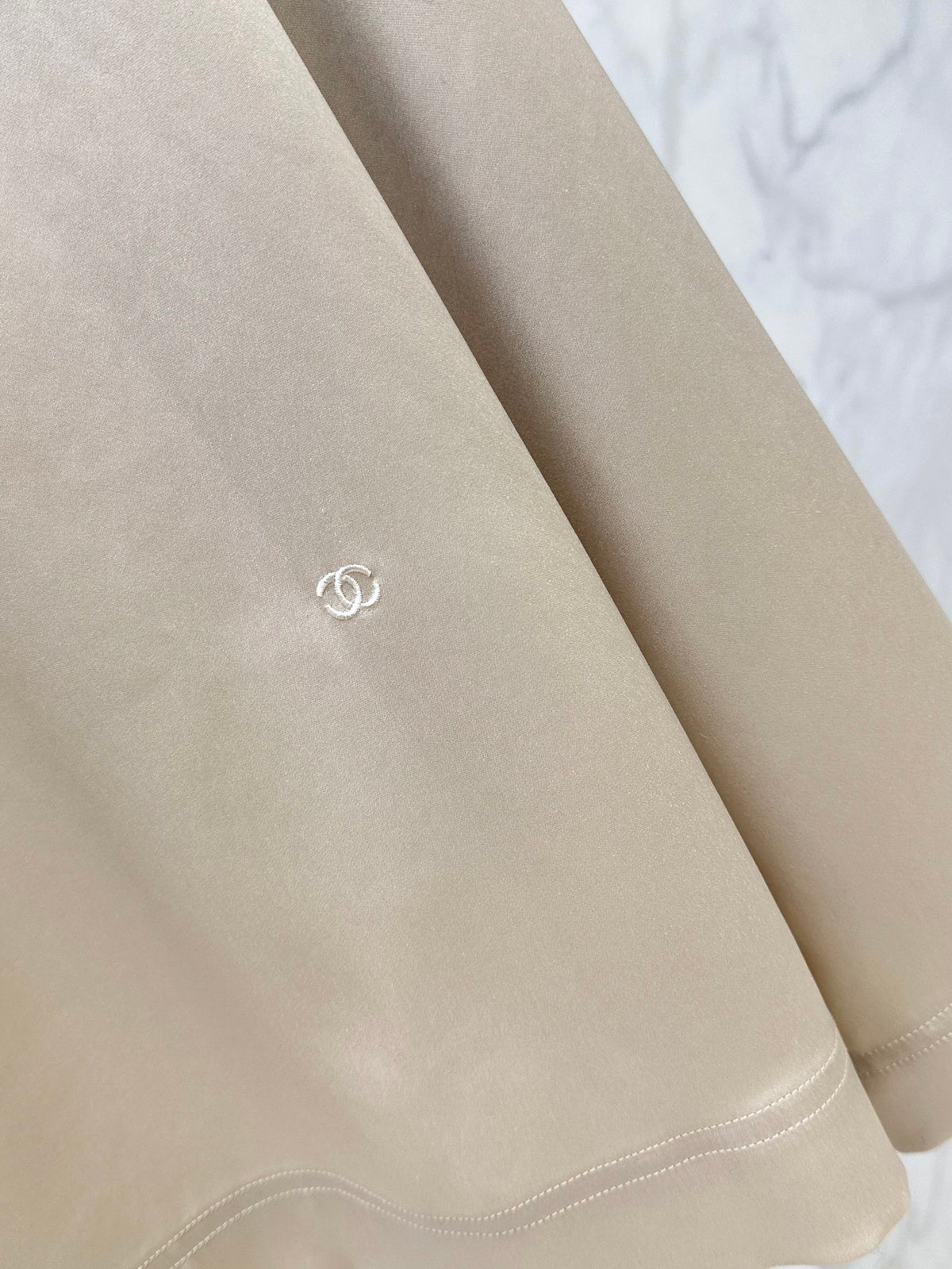 🔥Highest Quality🔥26FW New Apricot-Colored Acetate Shirt 🤍