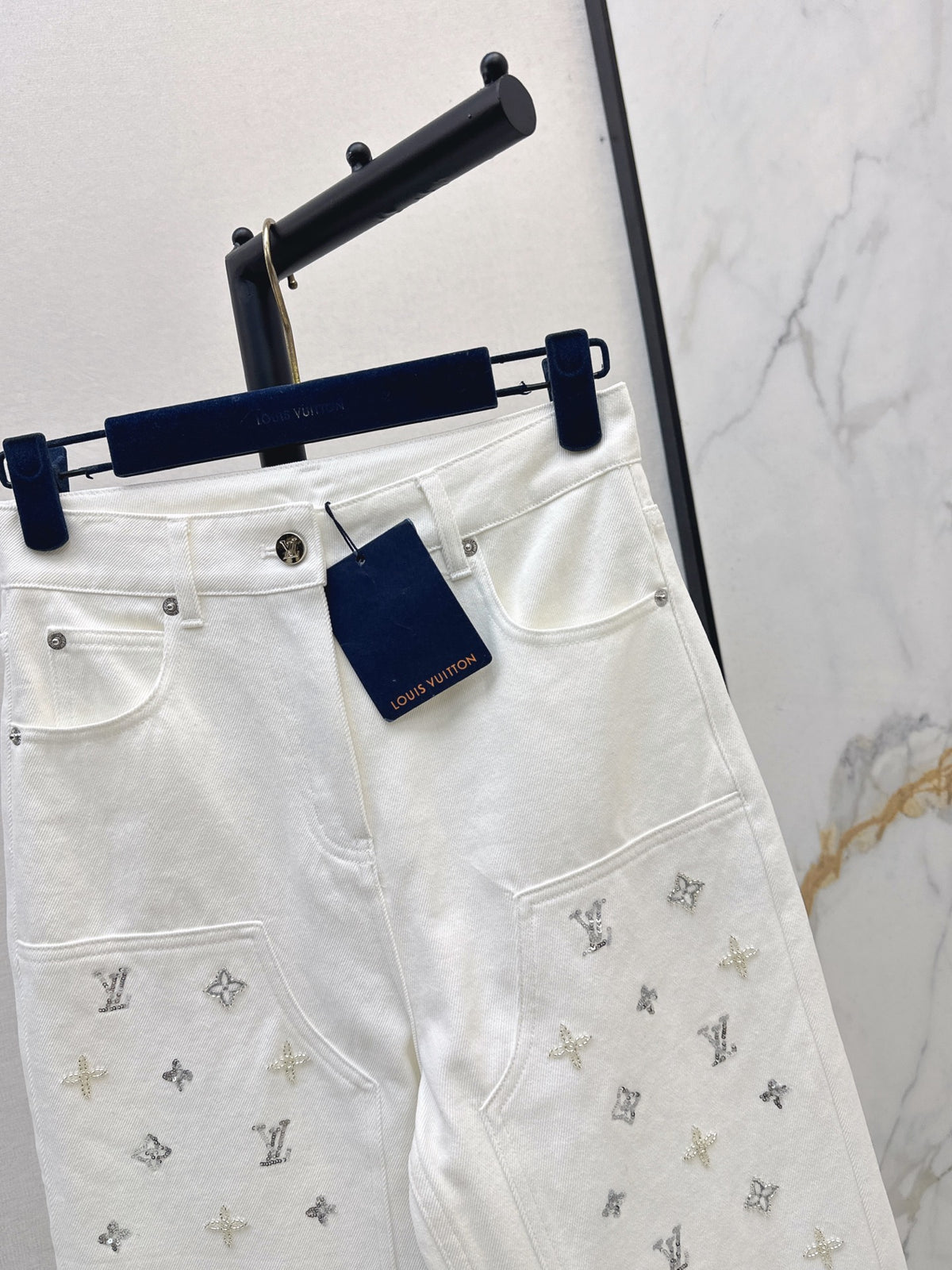 26FW New Straight-Leg Jeans 🤍
