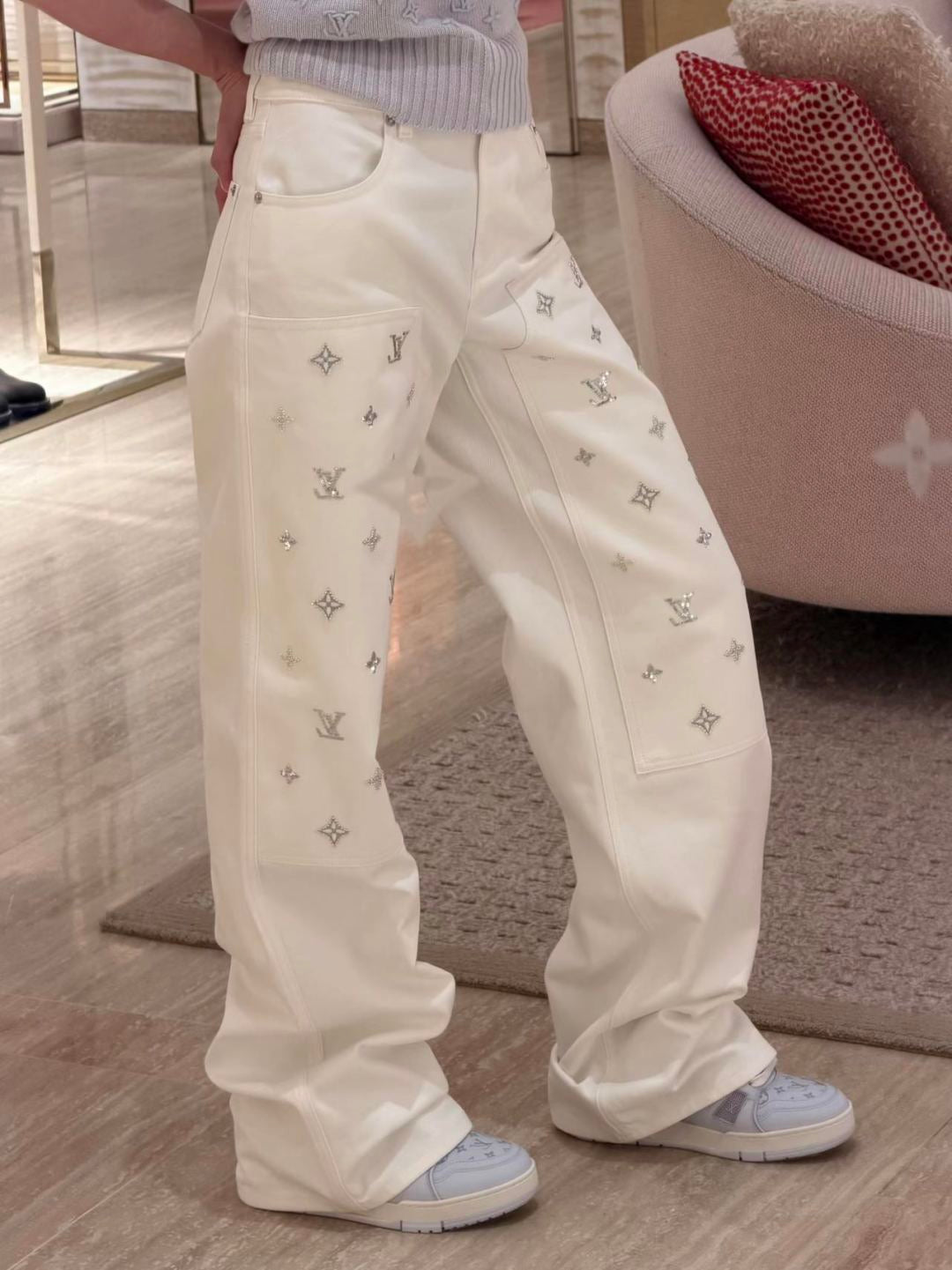 26FW New Straight-Leg Jeans 🤍
