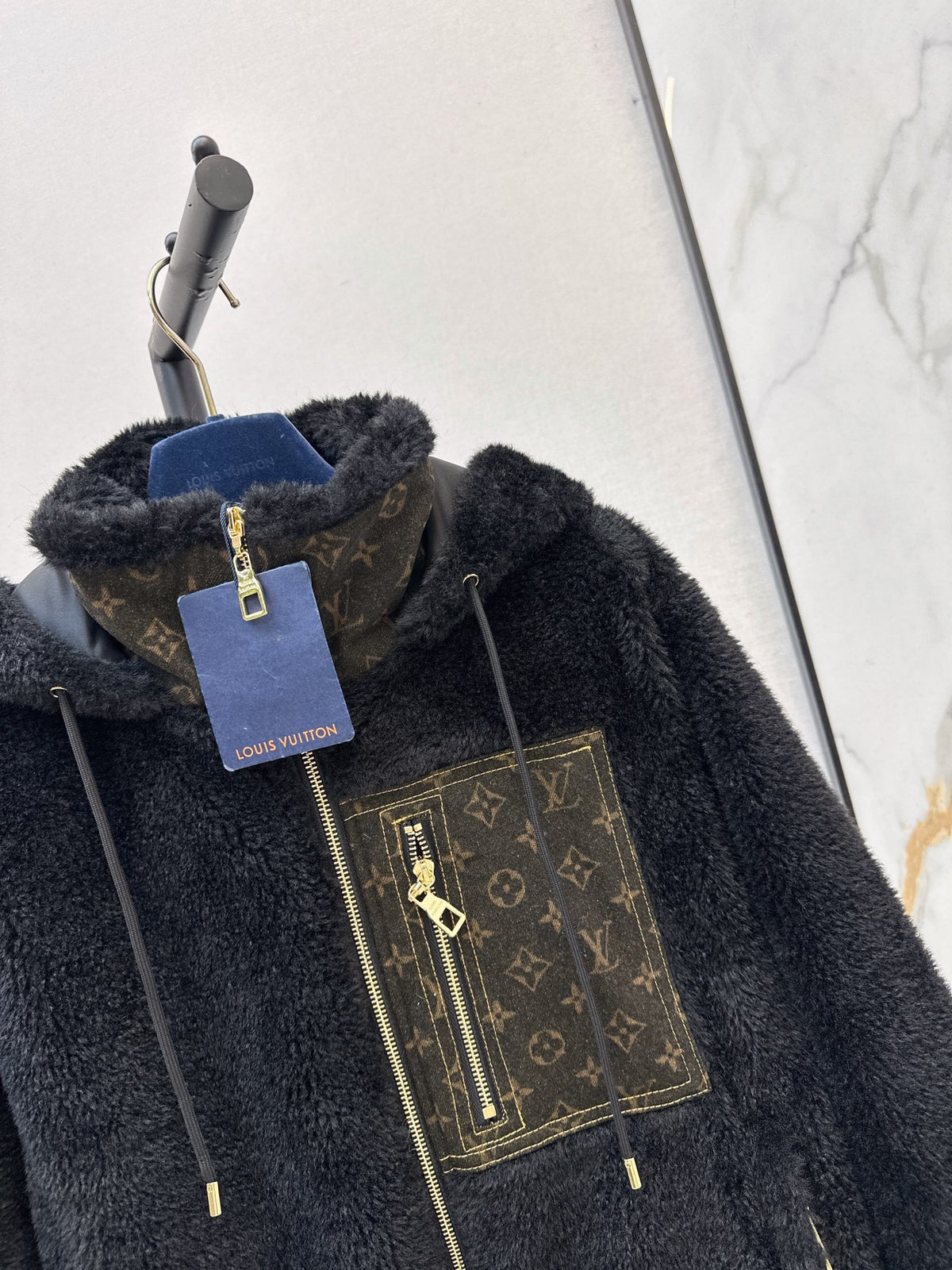 26FW New Oversized Teddy Hooded Coat with Patch Pockets 🖤
