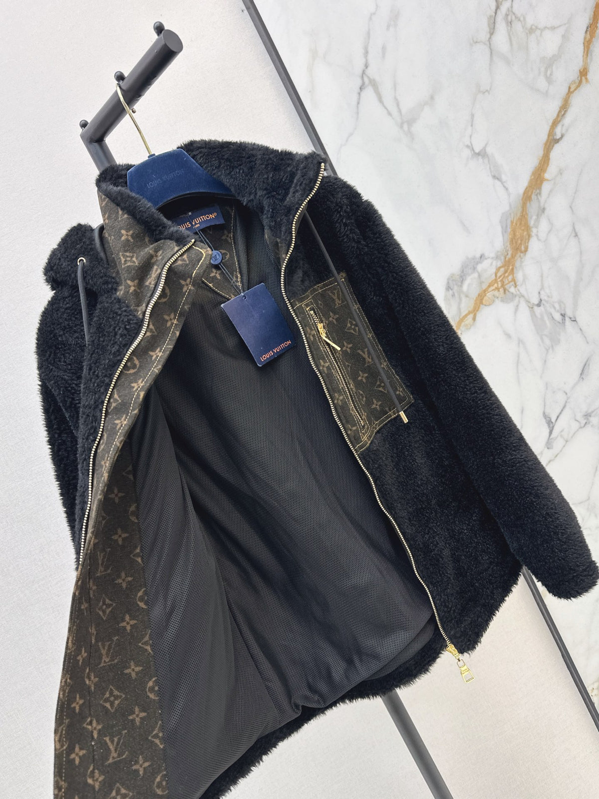 26FW New Oversized Teddy Hooded Coat with Patch Pockets 🖤