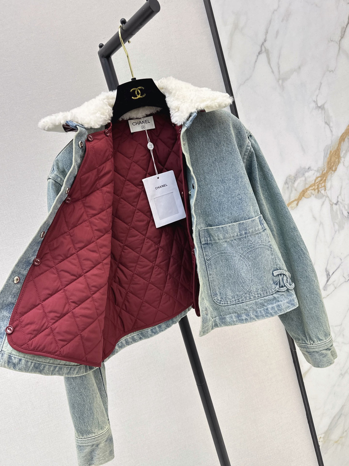 🔥Highest Quality🔥26FW New Collared Denim Jacket 🩵 Detachable Burgundy Vest + Denim Jacket