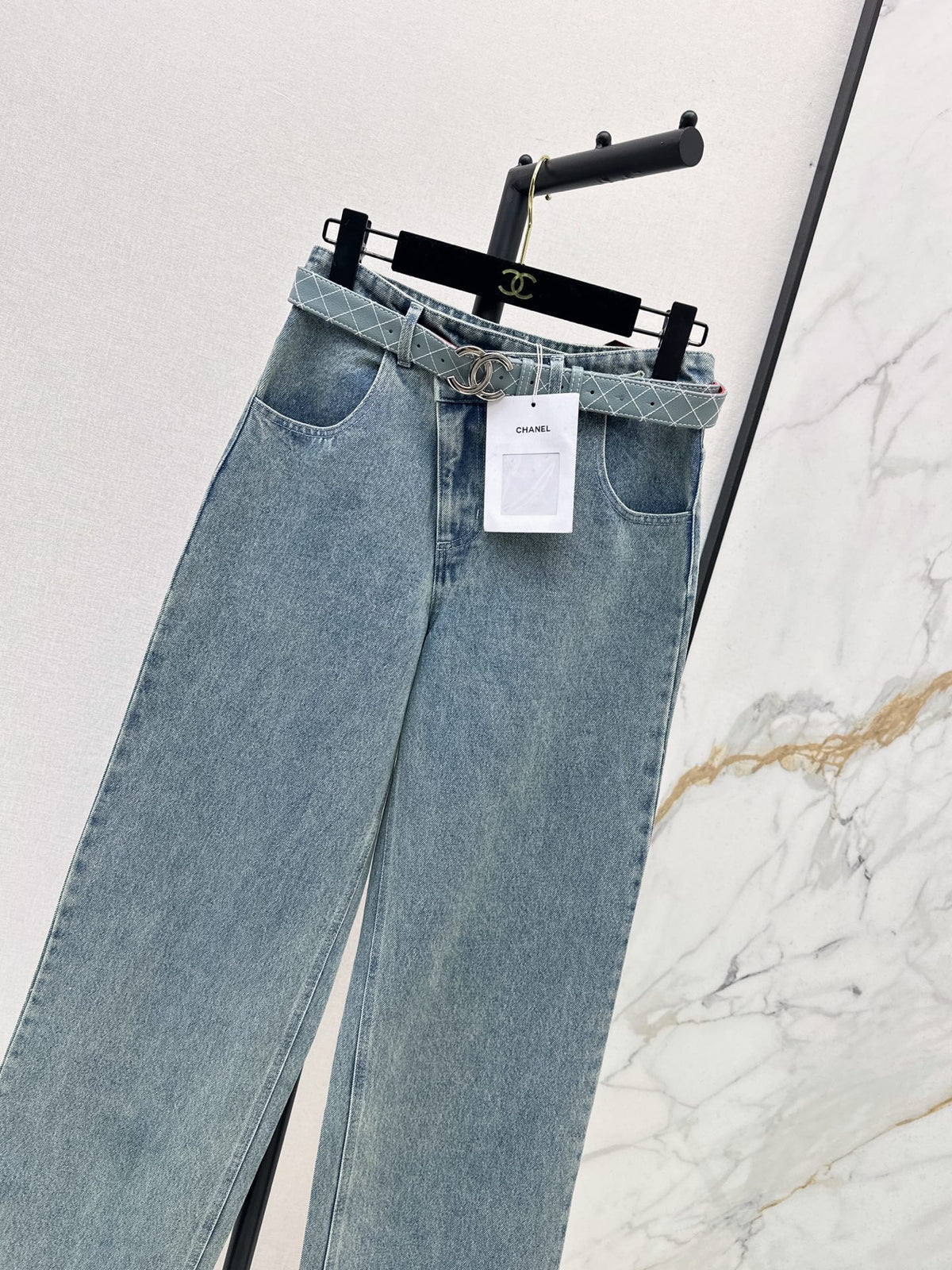 🔥Highest Quality🔥26FW New Straight-Leg Jeans with Embroidered Double-C Pocket Detail 🩵