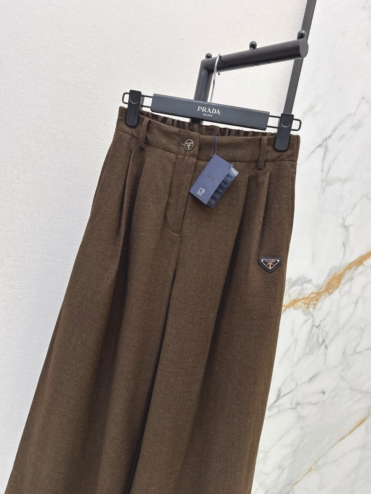 26FW New Straight-Leg Wide-Leg Trousers with Triangular Logo Detail 🤎💙🖤