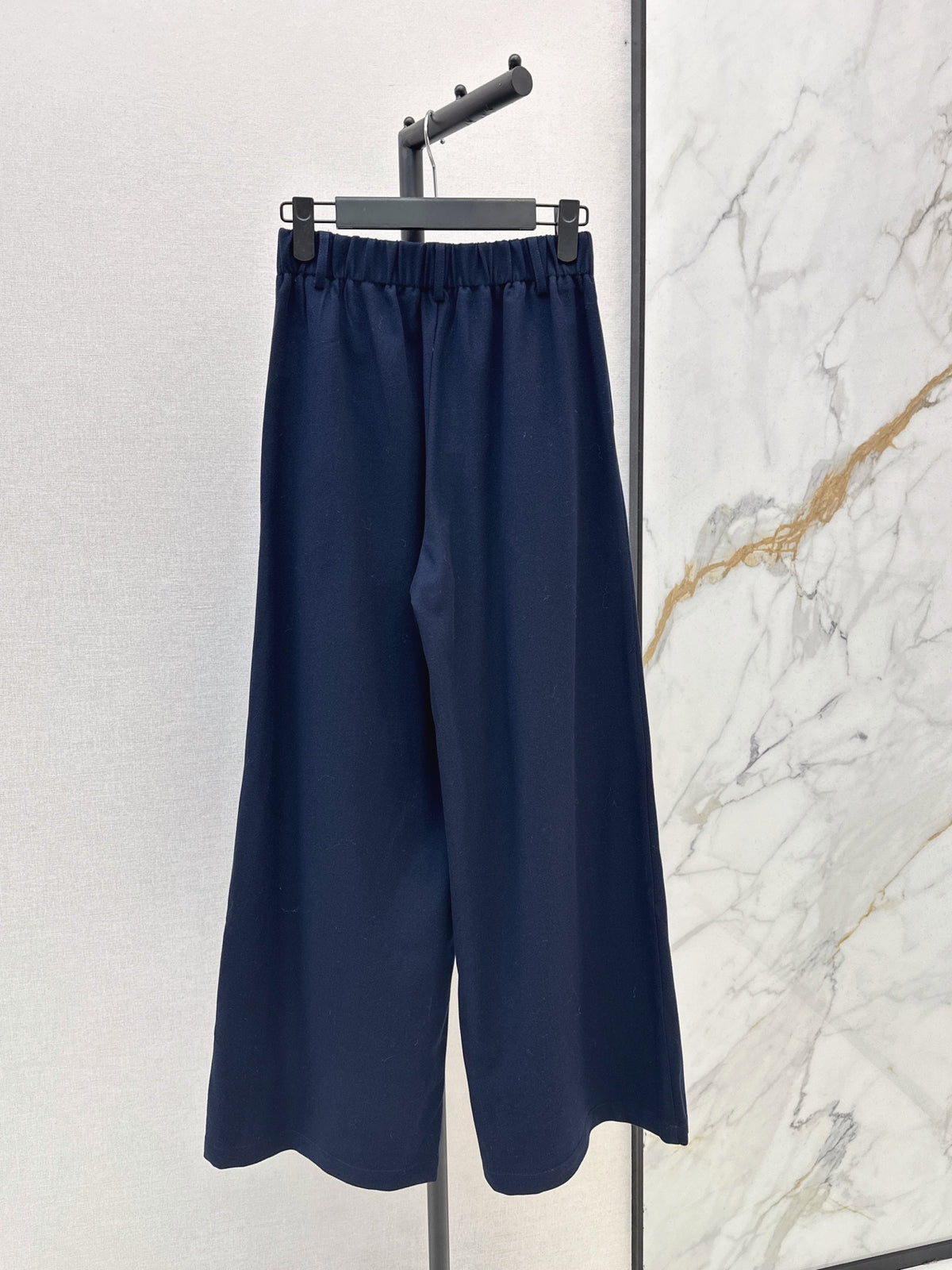 26FW New Straight-Leg Wide-Leg Trousers with Triangular Logo Detail 🤎💙🖤