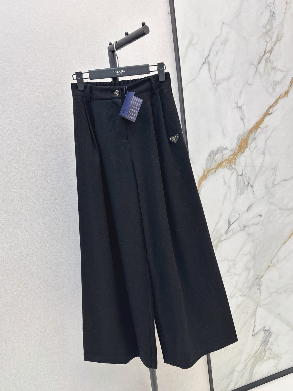 26FW New Straight-Leg Wide-Leg Trousers with Triangular Logo Detail 🤎💙🖤