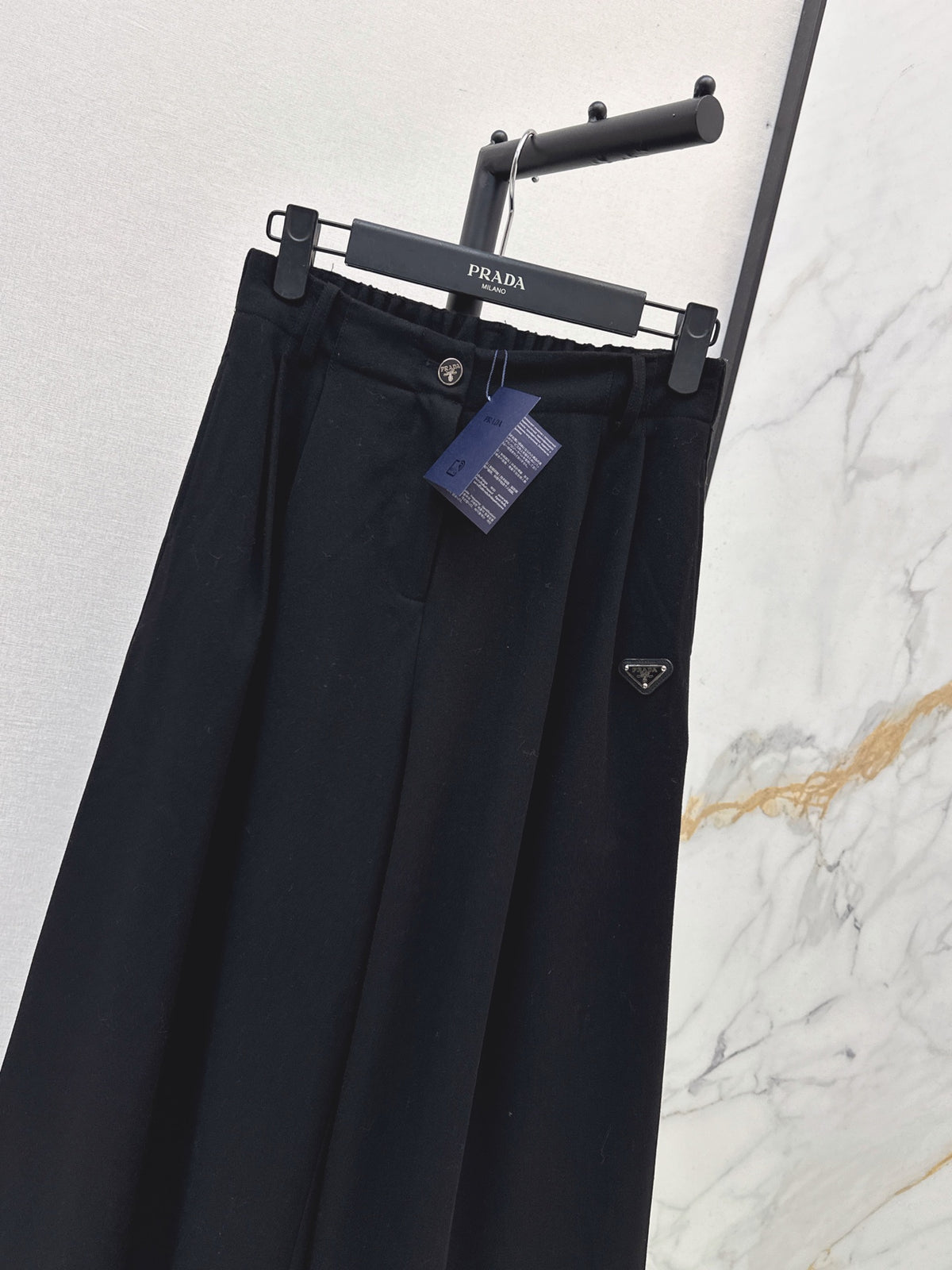 26FW New Straight-Leg Wide-Leg Trousers with Triangular Logo Detail 🤎💙🖤