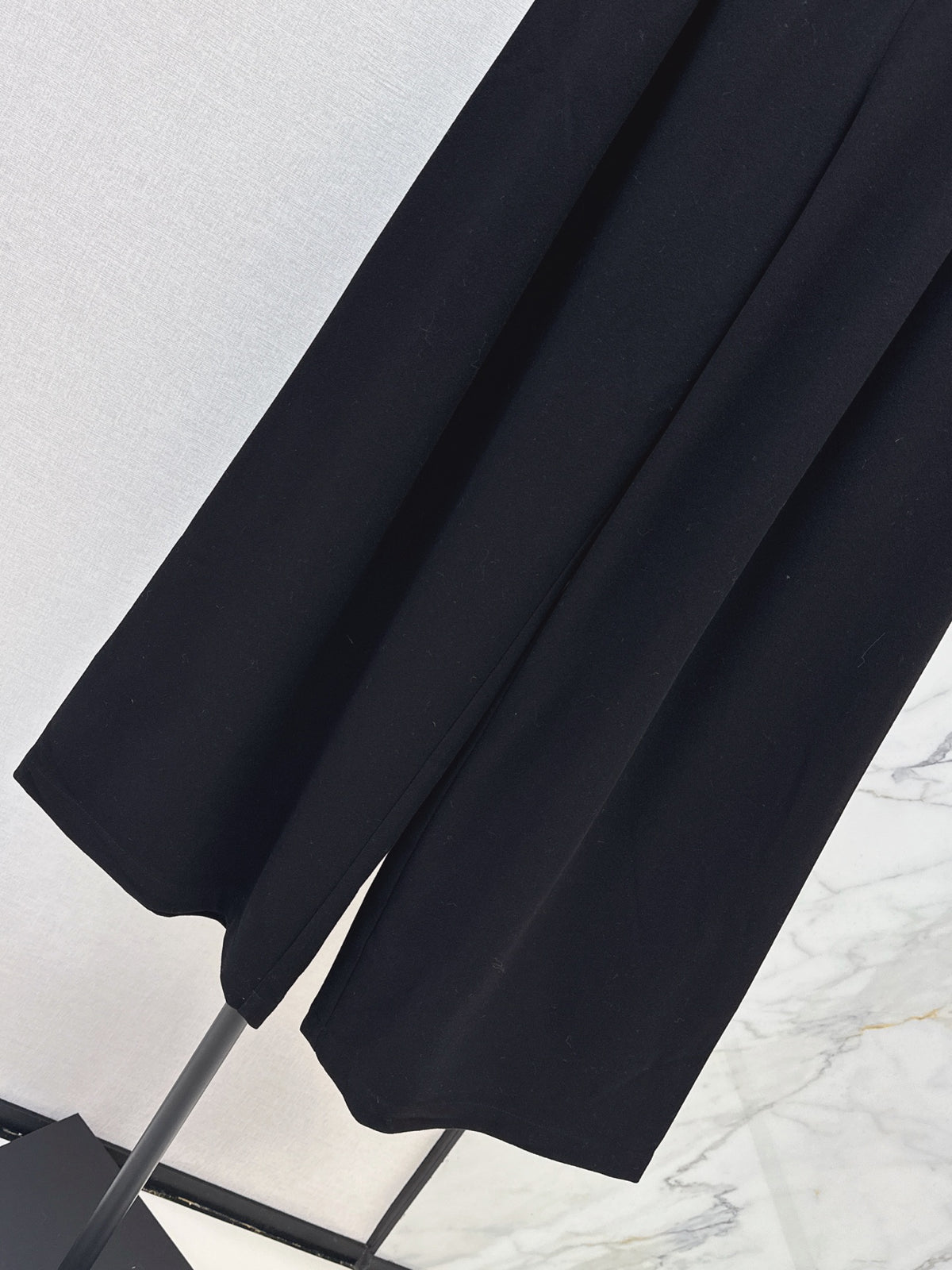 26FW New Straight-Leg Wide-Leg Trousers with Triangular Logo Detail 🤎💙🖤
