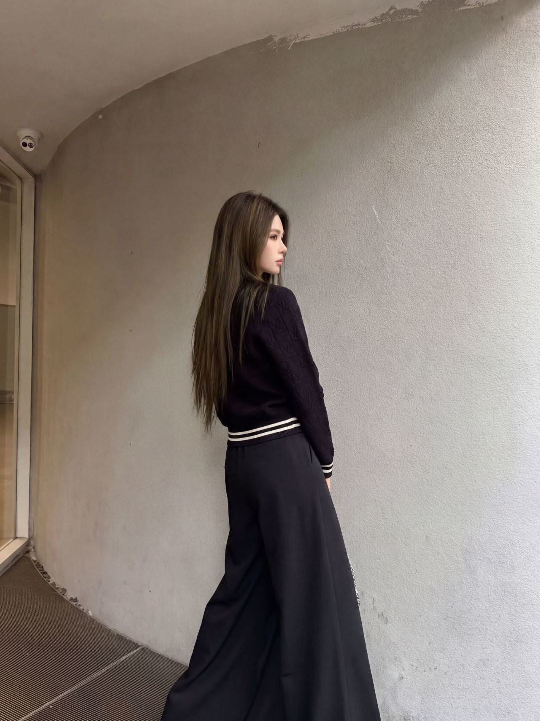 26FW New Straight-Leg Wide-Leg Trousers with Triangular Logo Detail 🤎💙🖤