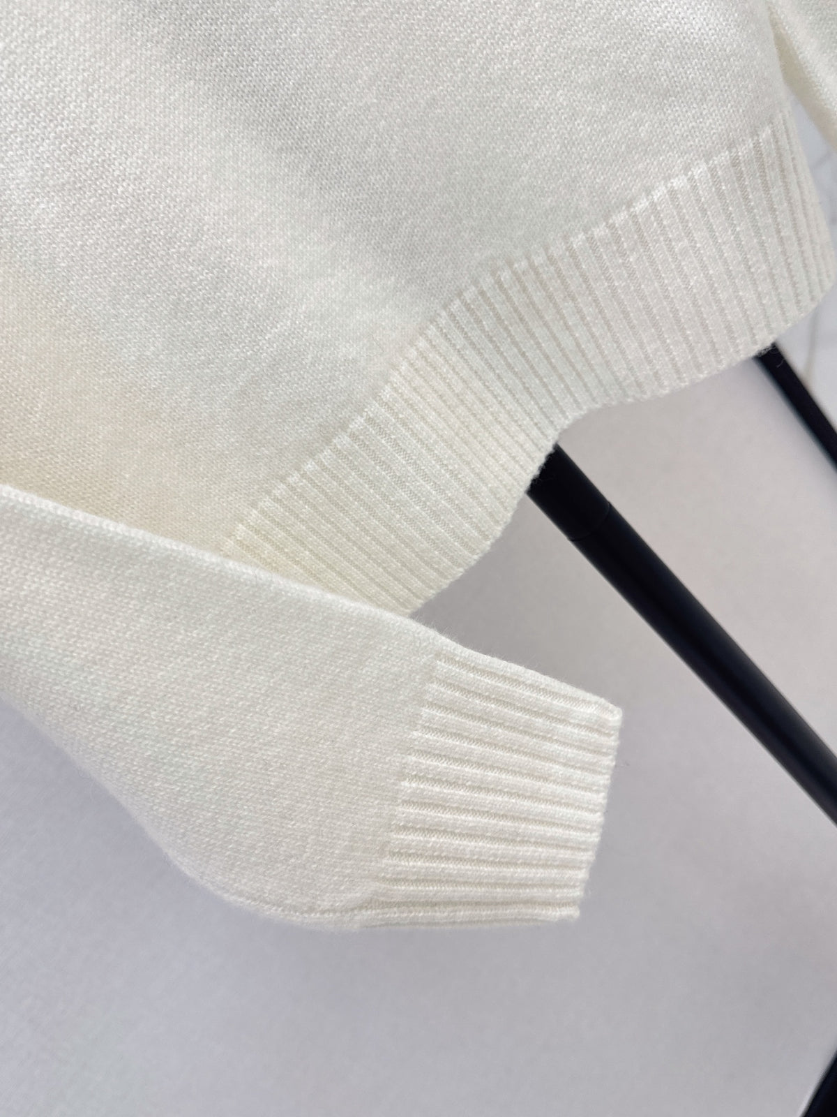🔥Highest Quality🔥26FW New Bow-Detail Crewneck Sweater 🤍🩶