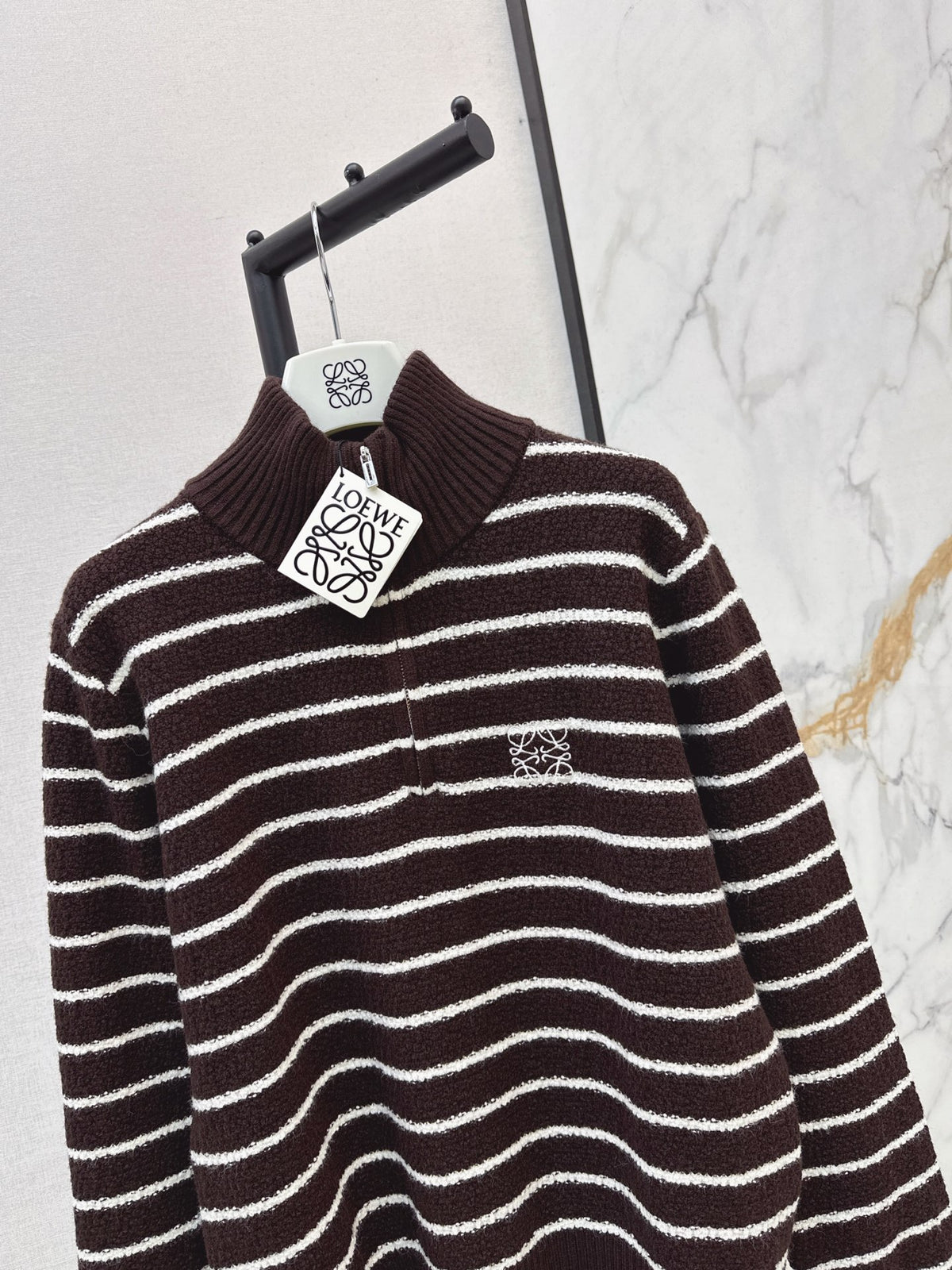 26FW New Half-Placket Striped Knit Top 🤍🤎