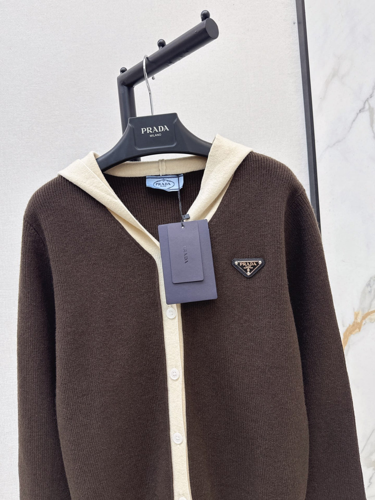 26FW New Color-Block Hooded Knit Cardigan 🤍🤎
