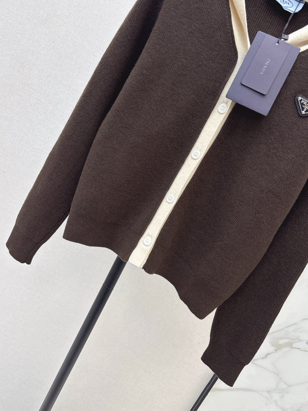26FW New Color-Block Hooded Knit Cardigan 🤍🤎