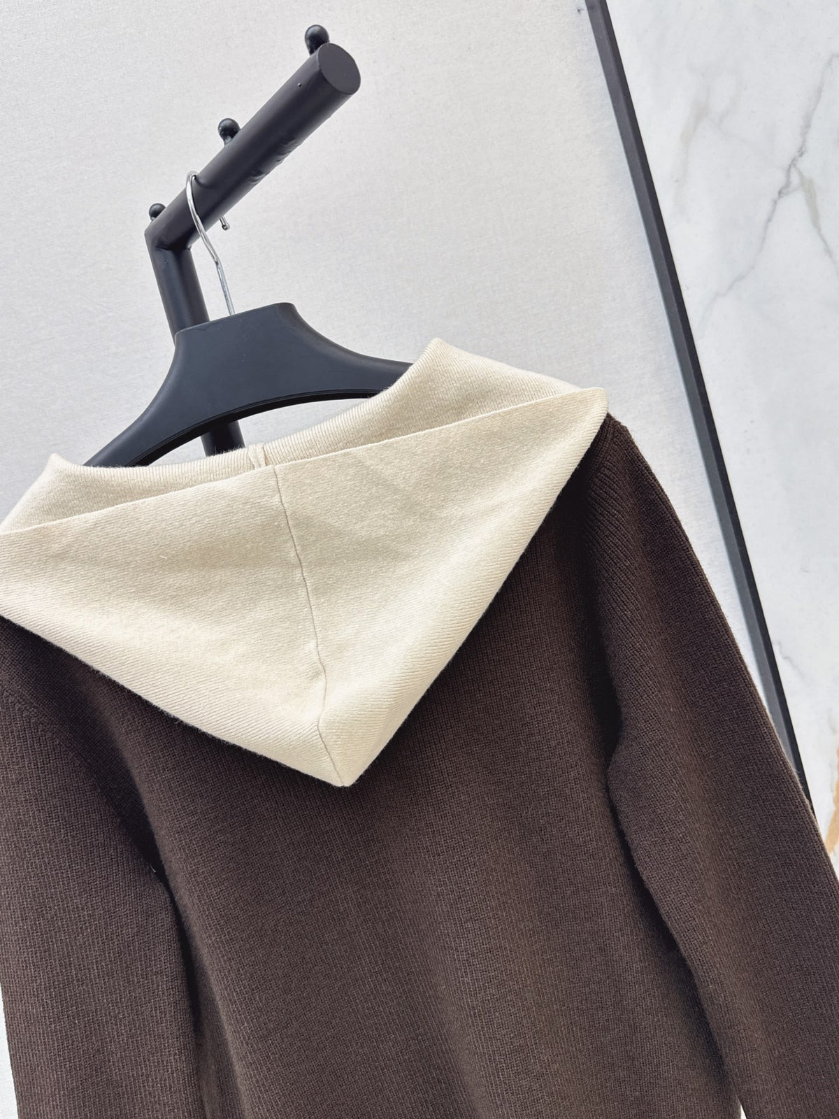 26FW New Color-Block Hooded Knit Cardigan 🤍🤎