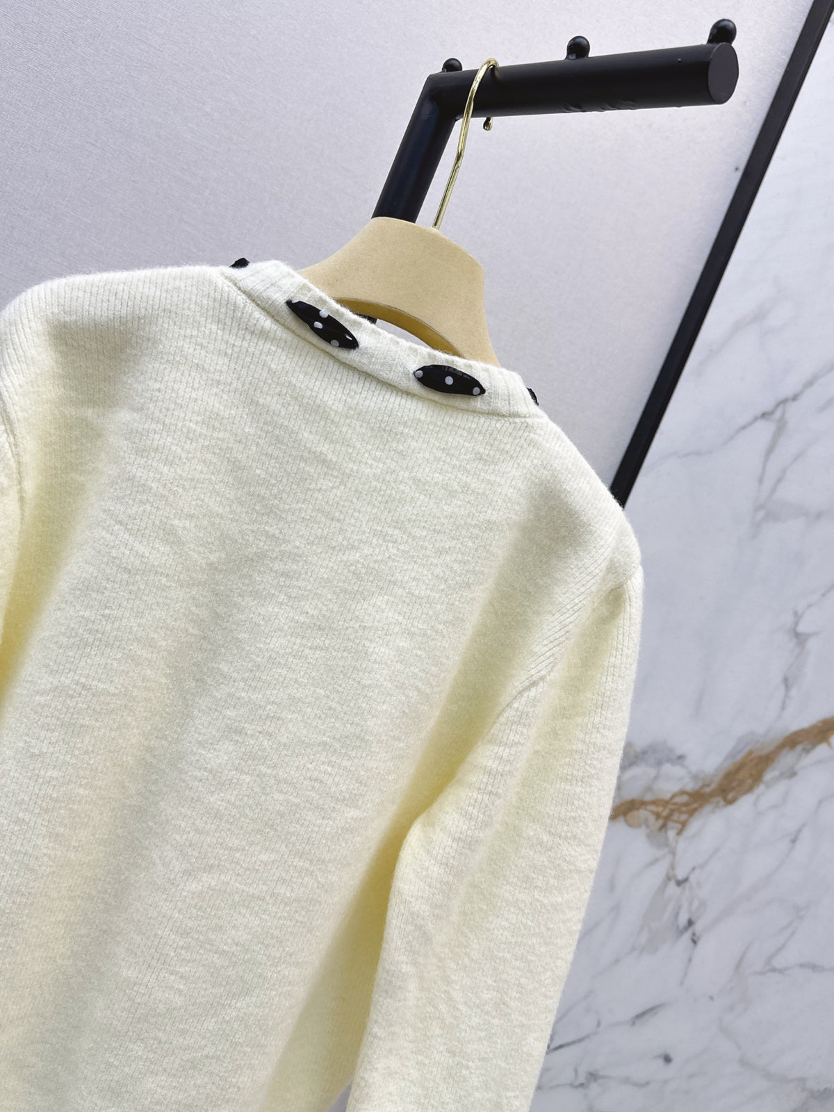 🎄Xmas🎄26FW New Polka-Dot Silk-Scarf-Detail Crewneck Cardigan 🤍❤️
