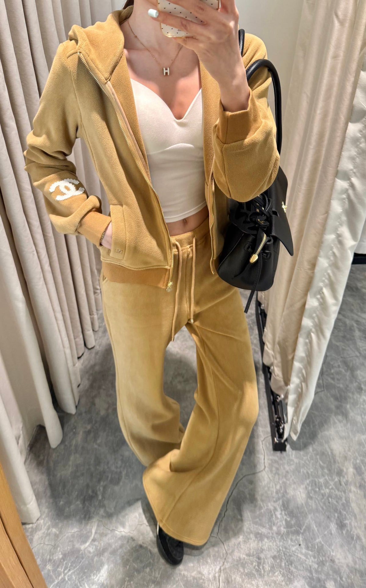 26FW New Casual Set Featuring Double-C Motif 💛🖤