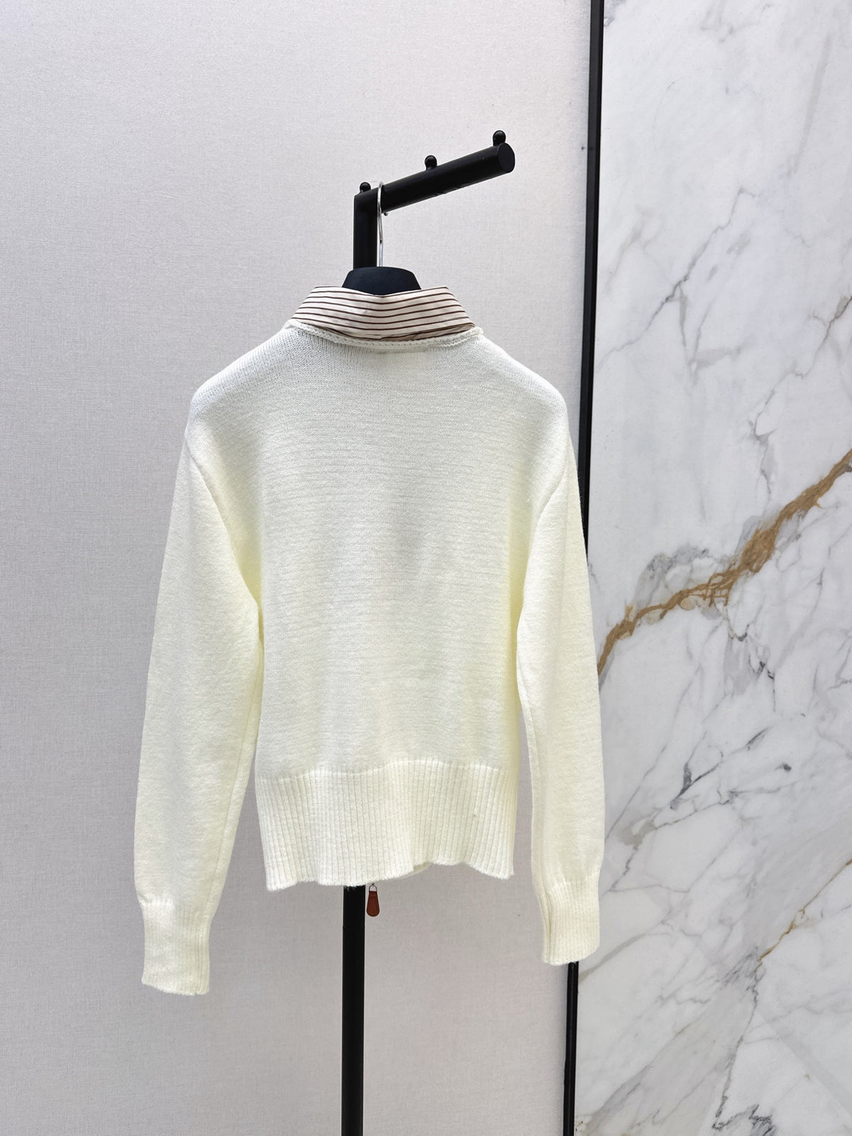 26FW New Patchwork-Design Collared Sweater🤍🤎