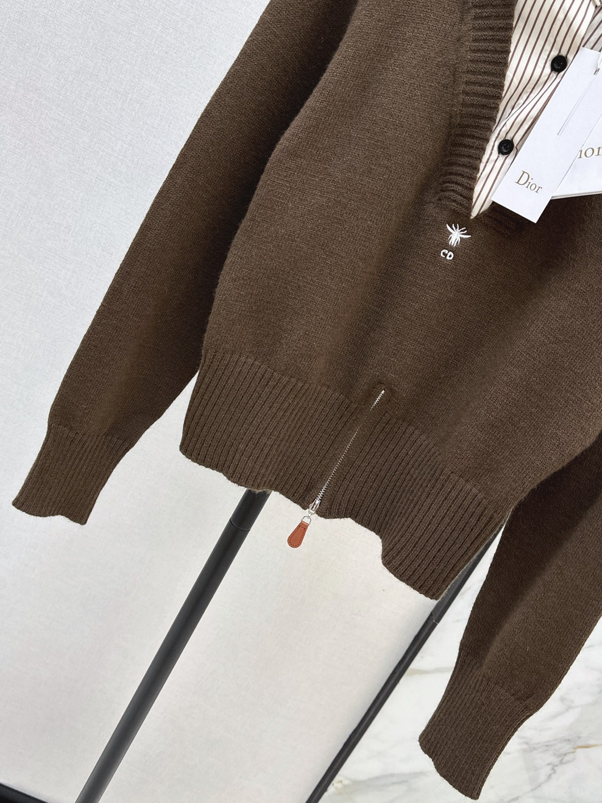 26FW New Patchwork-Design Collared Sweater🤍🤎