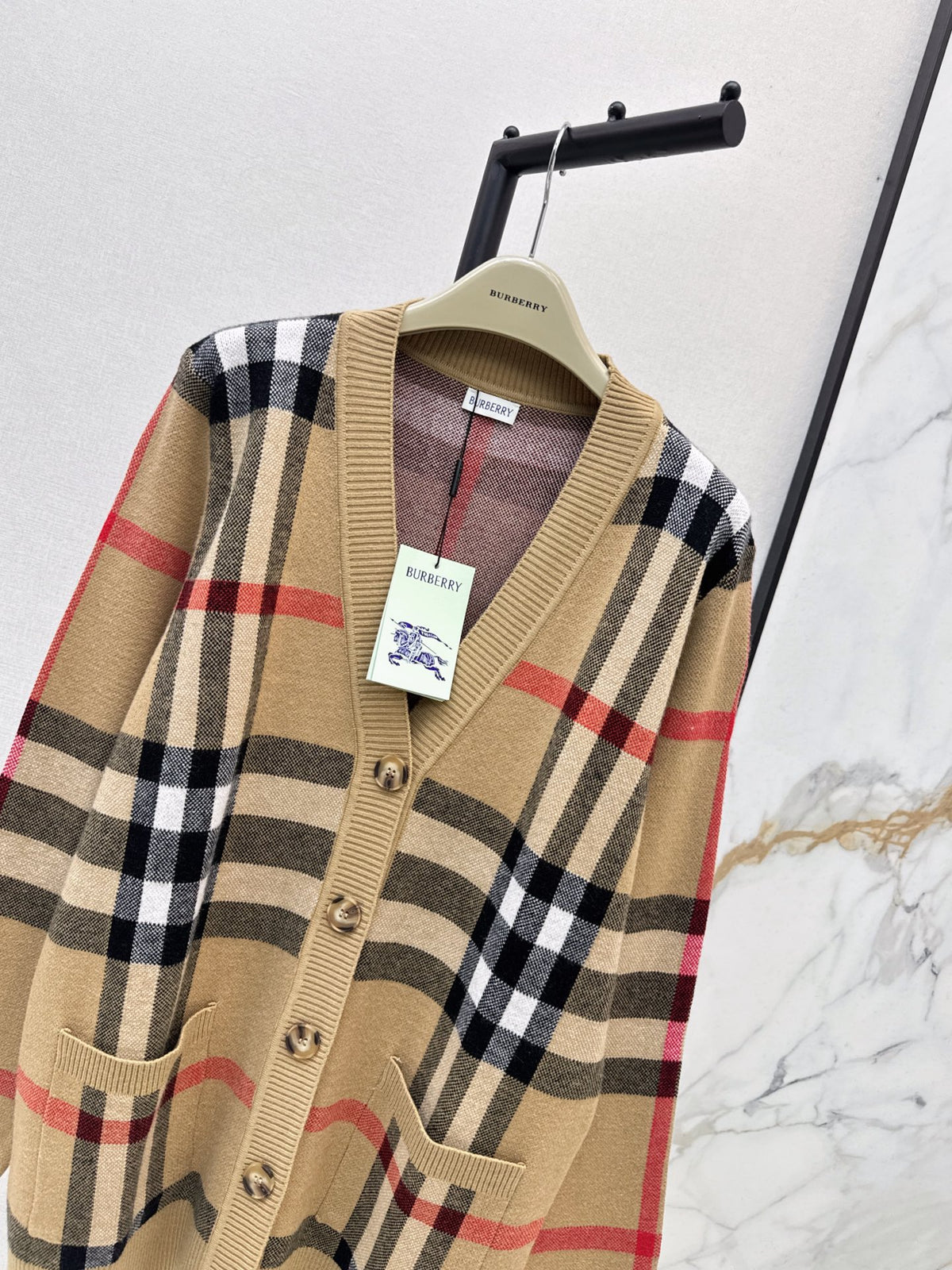 26FW New V-neck Vintage Plaid Wool Knit Cardigan 🤎