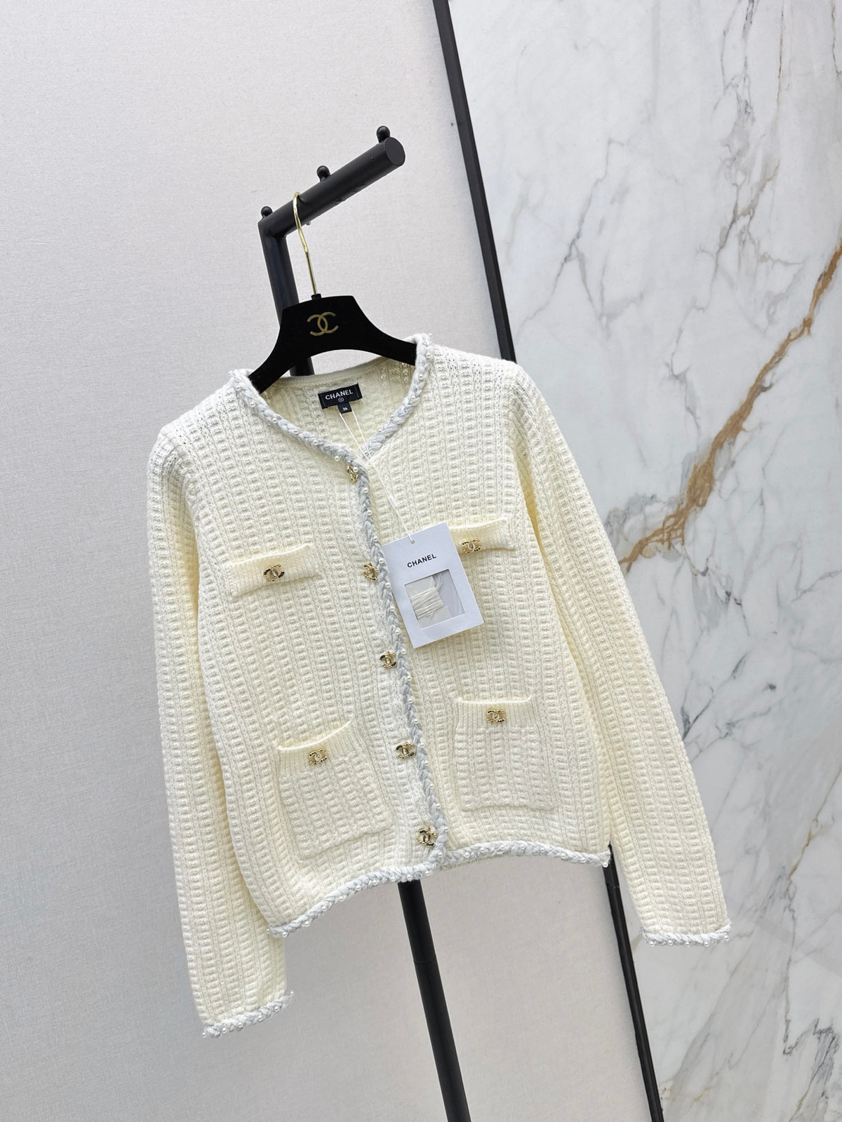 26FW New Four-Pocket Crew-Neck Knit Cardigan 🤍🖤
