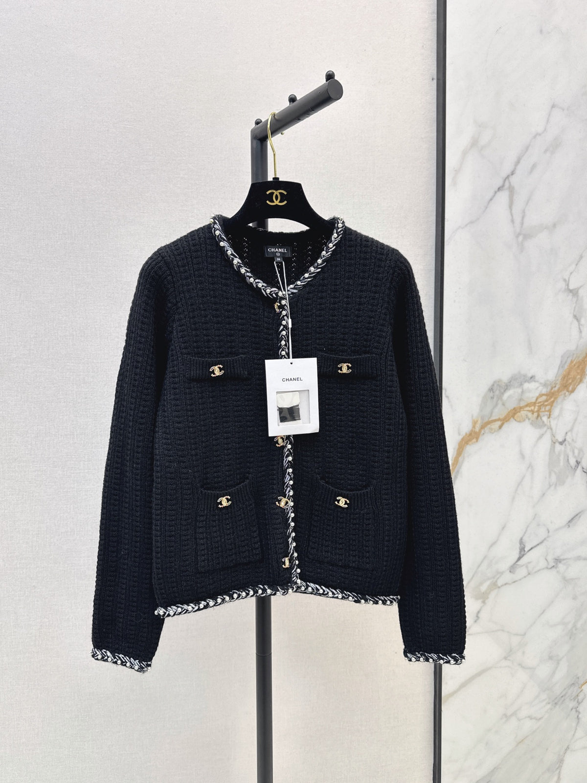 26FW New Four-Pocket Crew-Neck Knit Cardigan 🤍🖤