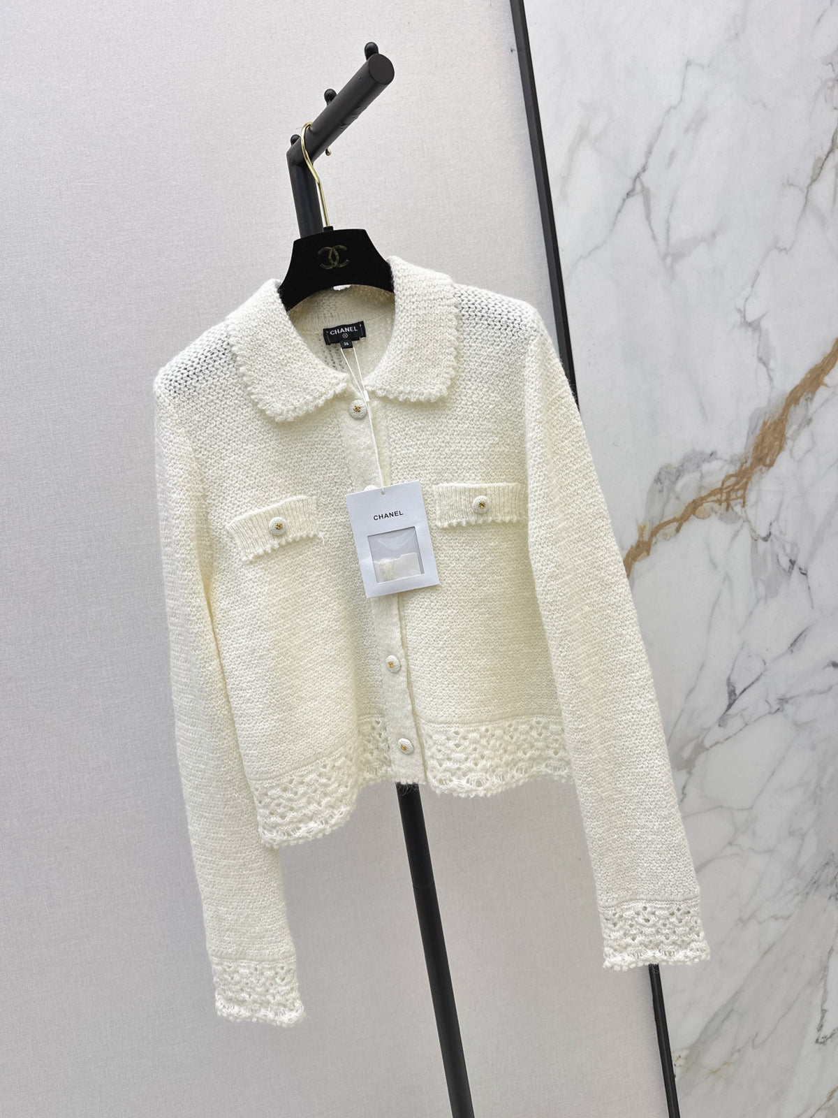 26FW New Cut-out Lapel Knit Cardigan 🤍🖤