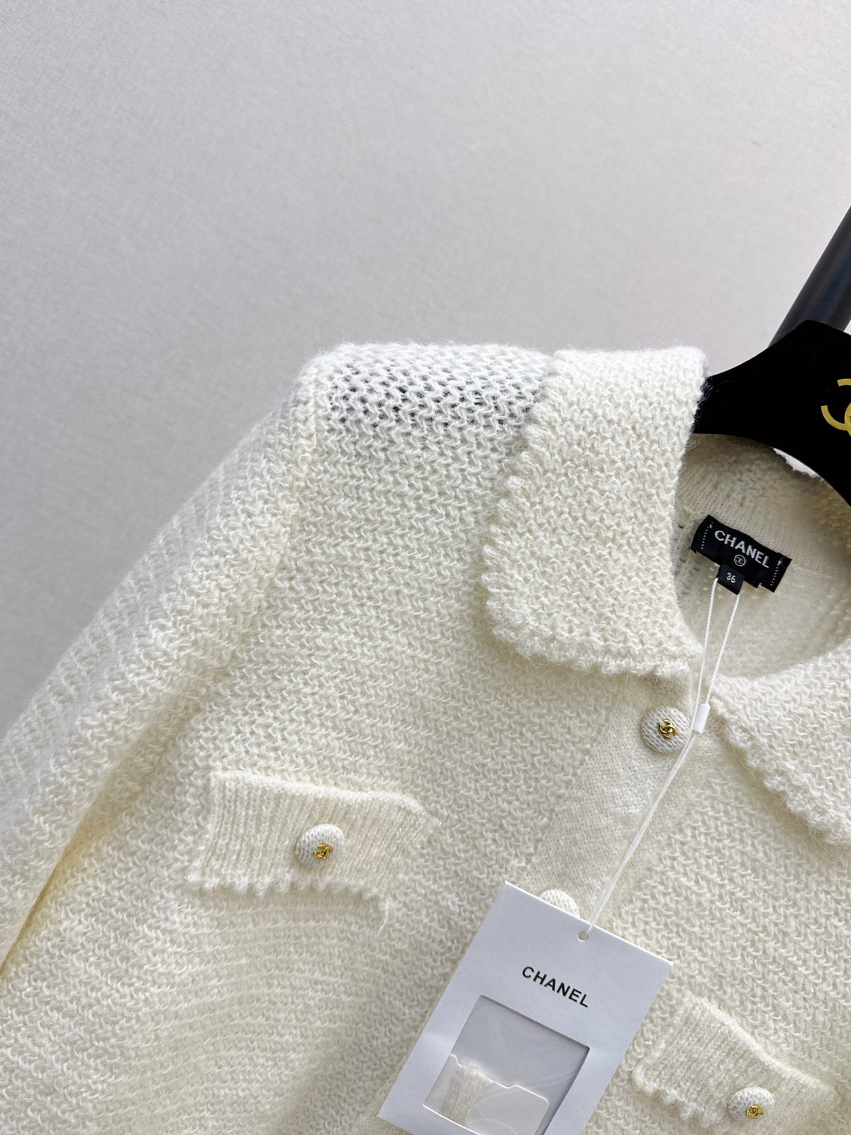 26FW New Cut-out Lapel Knit Cardigan 🤍🖤