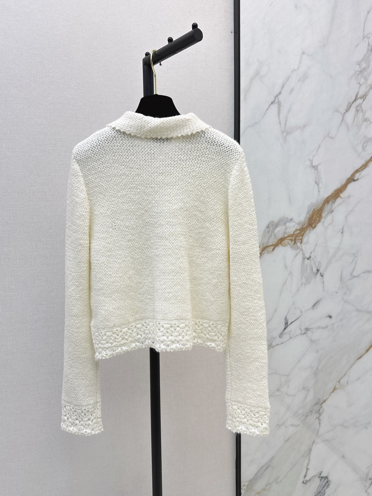 26FW New Cut-out Lapel Knit Cardigan 🤍🖤